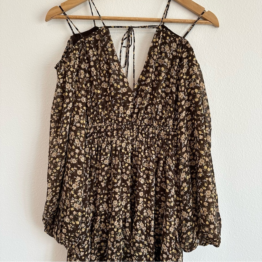 ASTR the Label Ciri Floral Cold Shoulder Long Sleeve Dress - Picture 3 of 11